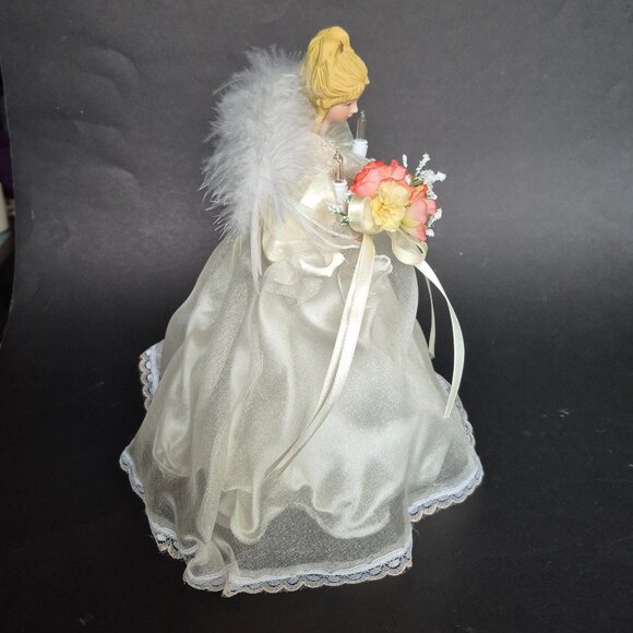 10 Light Porcelain Angel Tree Top - Picture 4 of 11